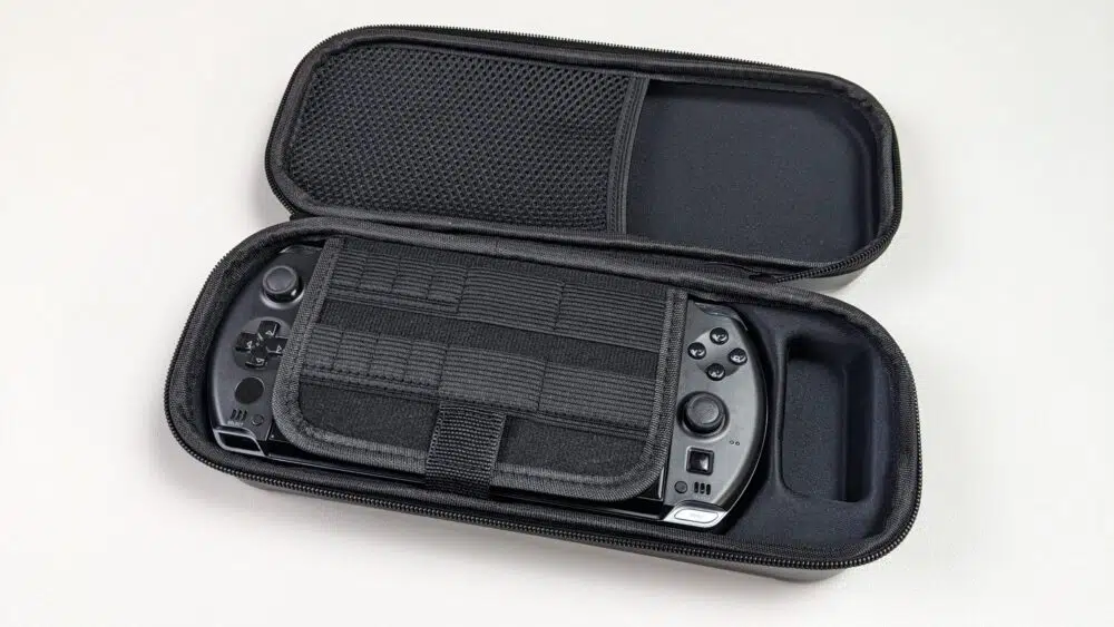 GPD WIN 4 officiële koffer met GPD WIN 4