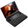 GPD WIN Mini z bočního pohledu, hraje hru.