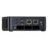 Bildet viser bakpanelet på GMKTEC NUBOX K7 Plus Mini PC, og fremhever inngangs-/utgangsportene. Disse inkluderer HDMI-porter, USB-porter, en Ethernet-port og lydkontakter. Oppsettet er organisert for enkel tilgang og effektiv kabelhåndtering, noe som forbedrer enhetens tilkoblingsmuligheter og funksjonalitet.