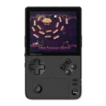 Vista frontale del AYANEO Pocket DMG in Nero Artico, che mostra il suo design ispirato al retro con un display OLED da 3,92 pollici, D-pad, joystick analogico e pulsanti.