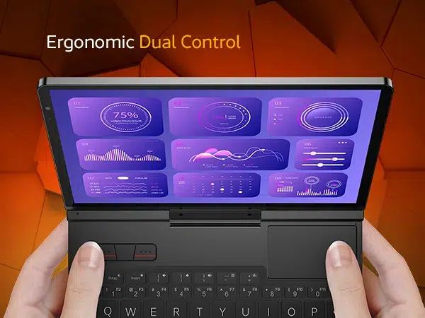 Pohľad zblízka na GPD Pocket 4 pri používaní, ktorý ukazuje ergonomické rozloženie dvoch ovládacích prvkov s citlivým dotykovým displejom zobrazujúcim živé analýzy a grafy, navrhnuté pre profesionálne pracovné postupy.