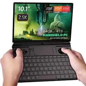 Kuva GPD Win Max 2 2025:stä, kannettavasta pelitietokoneesta, jossa on 10,1 tuuman 2,5K-kosketusnäyttö. Siinä on AMD Ryzen AI Pro 9 HX ja Radeon 8000 -sarjan grafiikat. Laitteessa on jopa 64 Gt RAM-muistia ja jopa 4 TB M.2 SSD tallennustilaa, ja siinä on sisäänrakennetut pelisäätimet ja täysi QWERTY-näppäimistö. Näytöllä näkyy futuristinen pelikuvio eloisalla visuaalisuudella, mikä korostaa laitteen kehittyneitä suorituskykyominaisuuksia.    