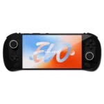 AYANEO Pocket EVO -käsikonsoli, jossa on tyylikäs musta muotoilu ja elinvoimainen 7-tuumainen OLED -näyttö, jossa on AYANEO Pocket EVO -logo dynaamisella punaisella, valkoisella ja sinisellä värisävyllä.