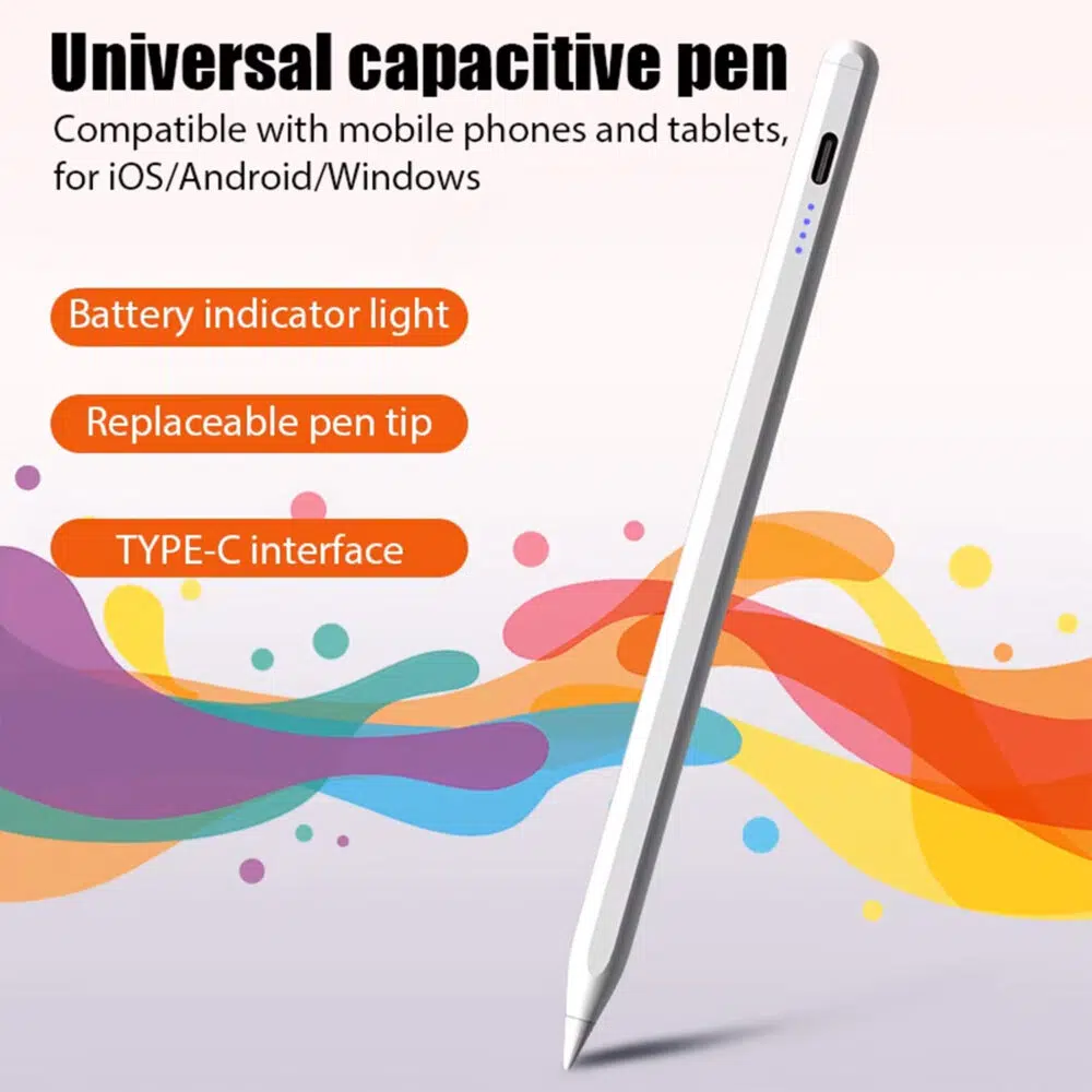 Univerzální kapacitní stylus s elegantním bílým designem, který se vyznačuje například kontrolkou baterie, vyměnitelným hrotem pera a rozhraním Type-C na barevném abstraktním pozadí.