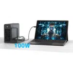 L'alloggiamento dell'eGPU GPD G2 si è collegato a un tablet PC 2-in-1 tramite USB4, fornendo una ricarica Power Delivery da 100 W e ampliando al contempo le prestazioni grafiche per i giochi di fascia alta e i carichi di lavoro AI.